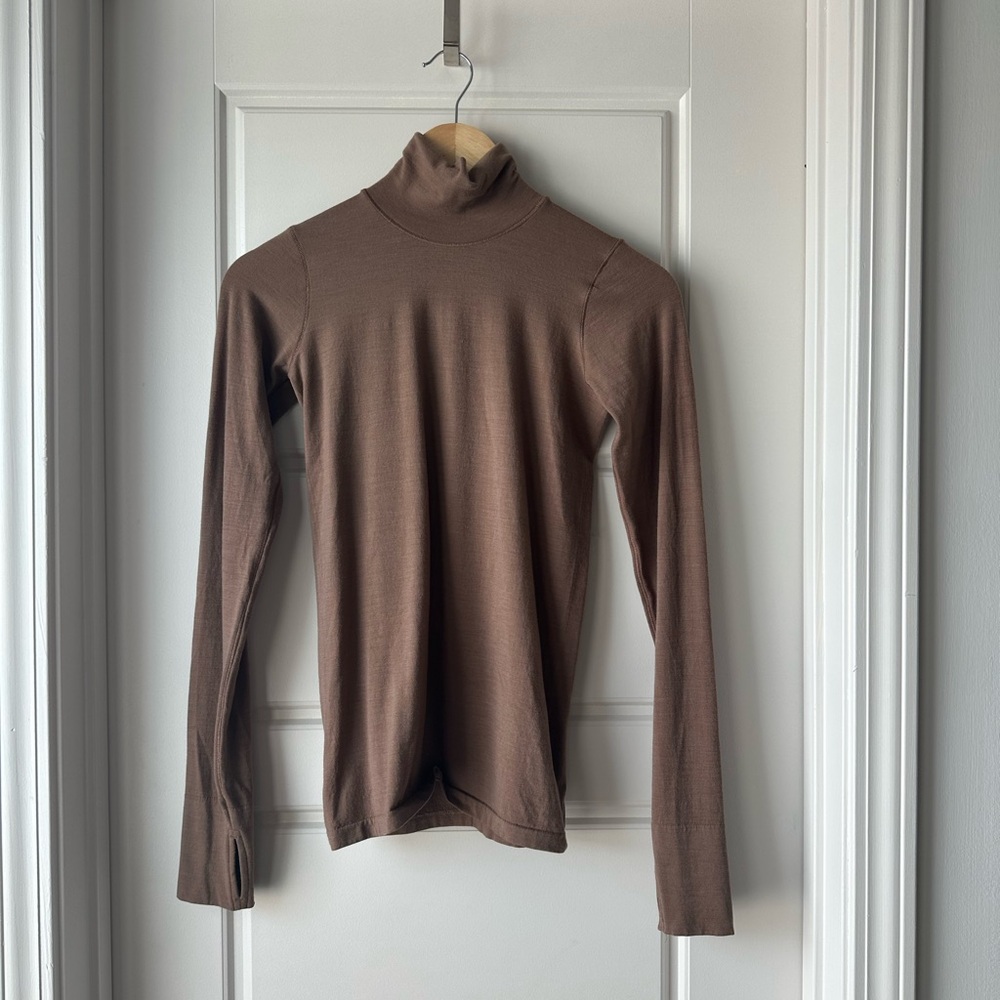 Athleta Brown Long Sleeve Turtleneck